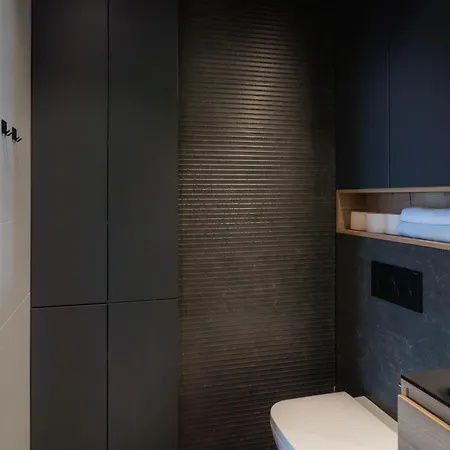 Lumina Near Pasaz Lodzki Łódź