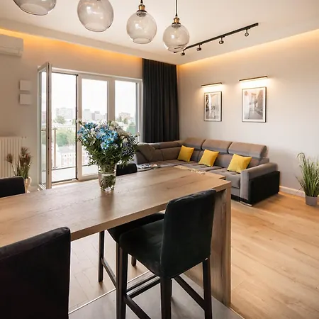 Lumina I Premium 2br I Balcony I Ac I Parking I Near Pasaz Lodzki *