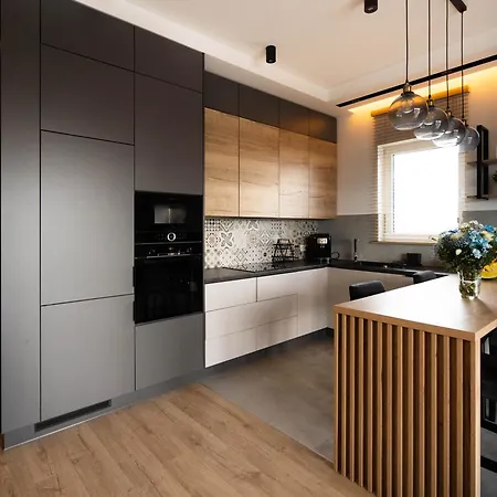 Lumina Near Pasaz Lodzki Łódź