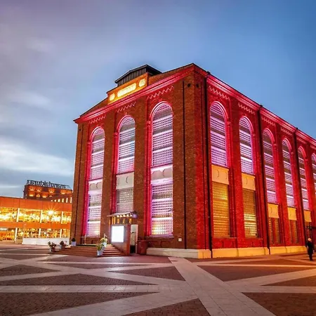 Lumina Near Pasaz Lodzki * Łódź