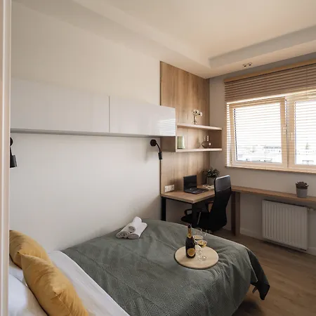 Lumina I Premium 2br I Balcony I Ac I Parking I Near Pasaz Lodzki Appartement