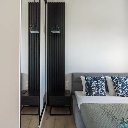 Appartement Lumina I Premium 2br I Balcony I Ac I Parking I Near Pasaz Lodzki